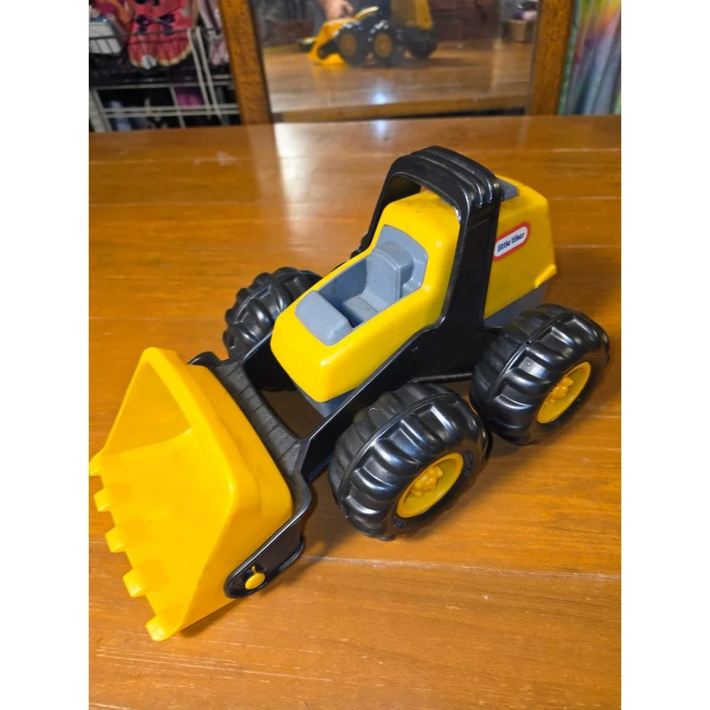 Little Tikes Yellow Front Loader Construction Toy Truck with Scoop
